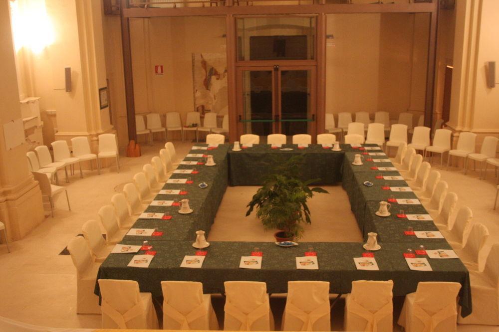 Convento Di San Colombo Hotel Santo Stefano Di Sessanio Bagian luar foto