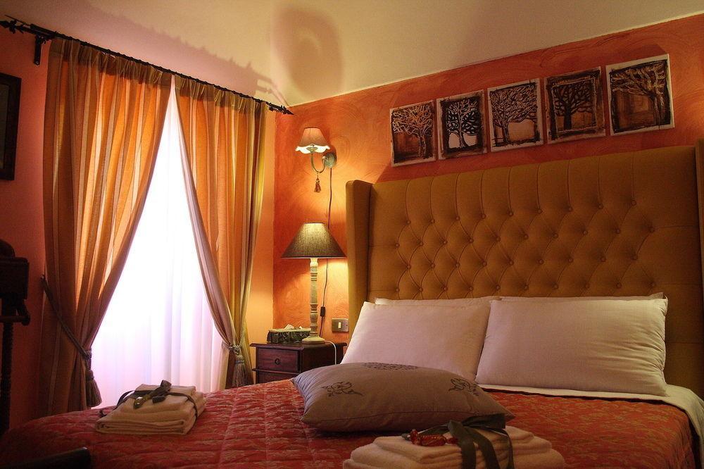 Convento Di San Colombo Hotel Santo Stefano Di Sessanio Bagian luar foto