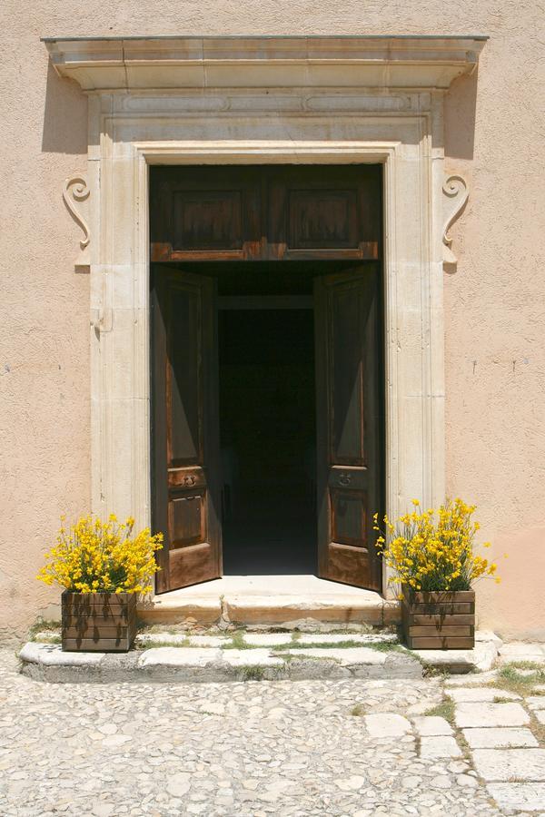 Convento Di San Colombo Hotel Santo Stefano Di Sessanio Bagian luar foto